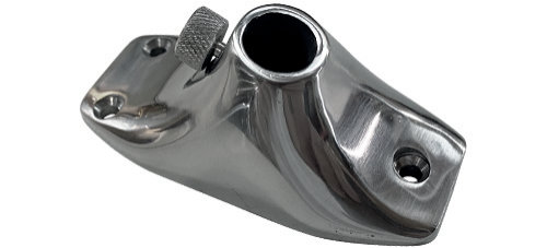 Flaggenstockhalter-Anbau